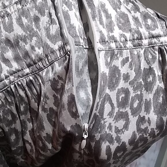 Banana Republic Silk-blend Animal Print dress Size 4 - Picture 7 of 8